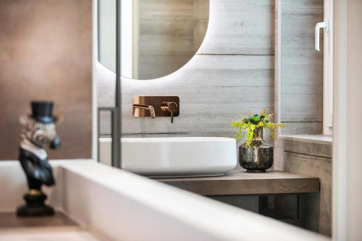 Deluxe Wellness Apartment E2 Rome 0*,